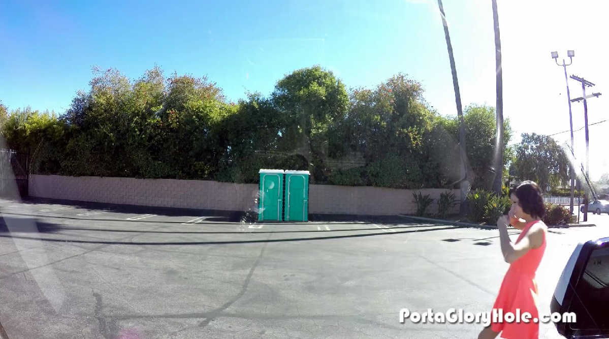 Cadey in the Porta Gloryhole for the First Time