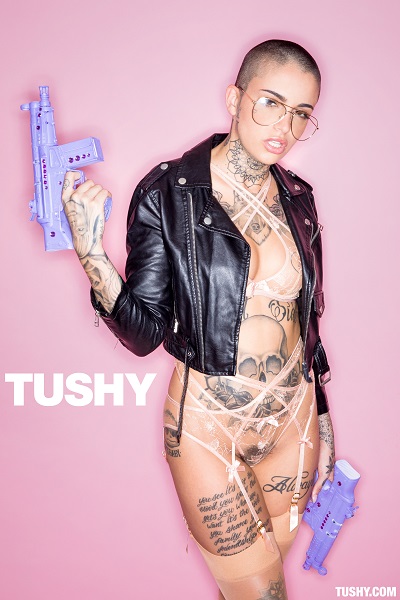 Leigh Raven