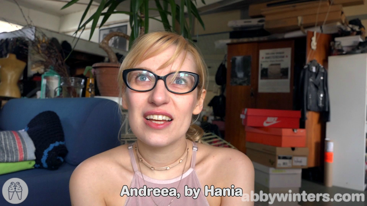Andreea & Hania / Friends body painting nude